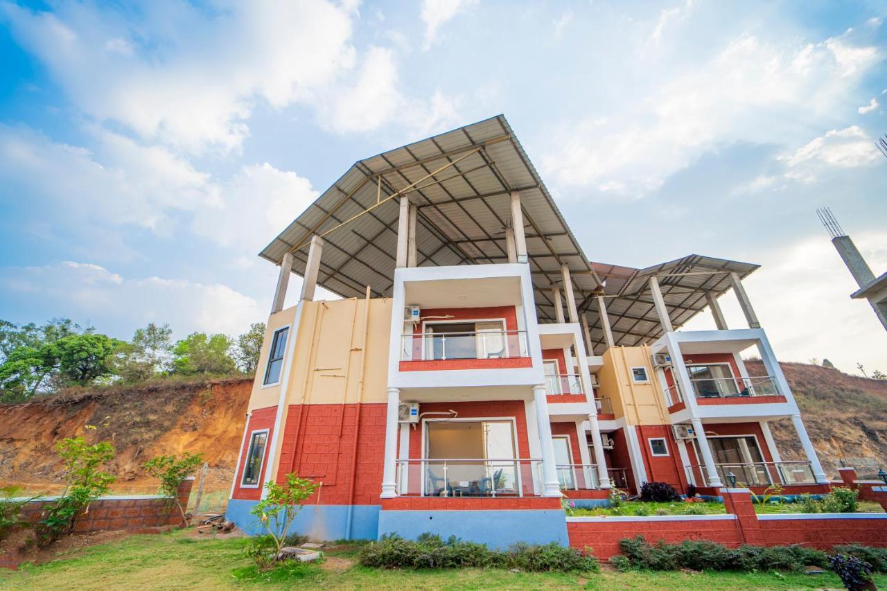 Vrindavan Resort Mahābaleshwar Esterno foto